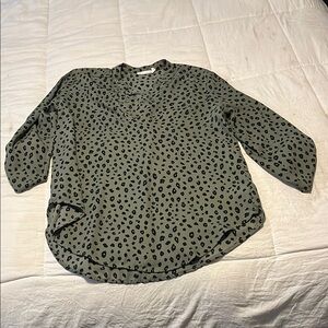 Lush Green Boxy Blouse with Mandarin Collar